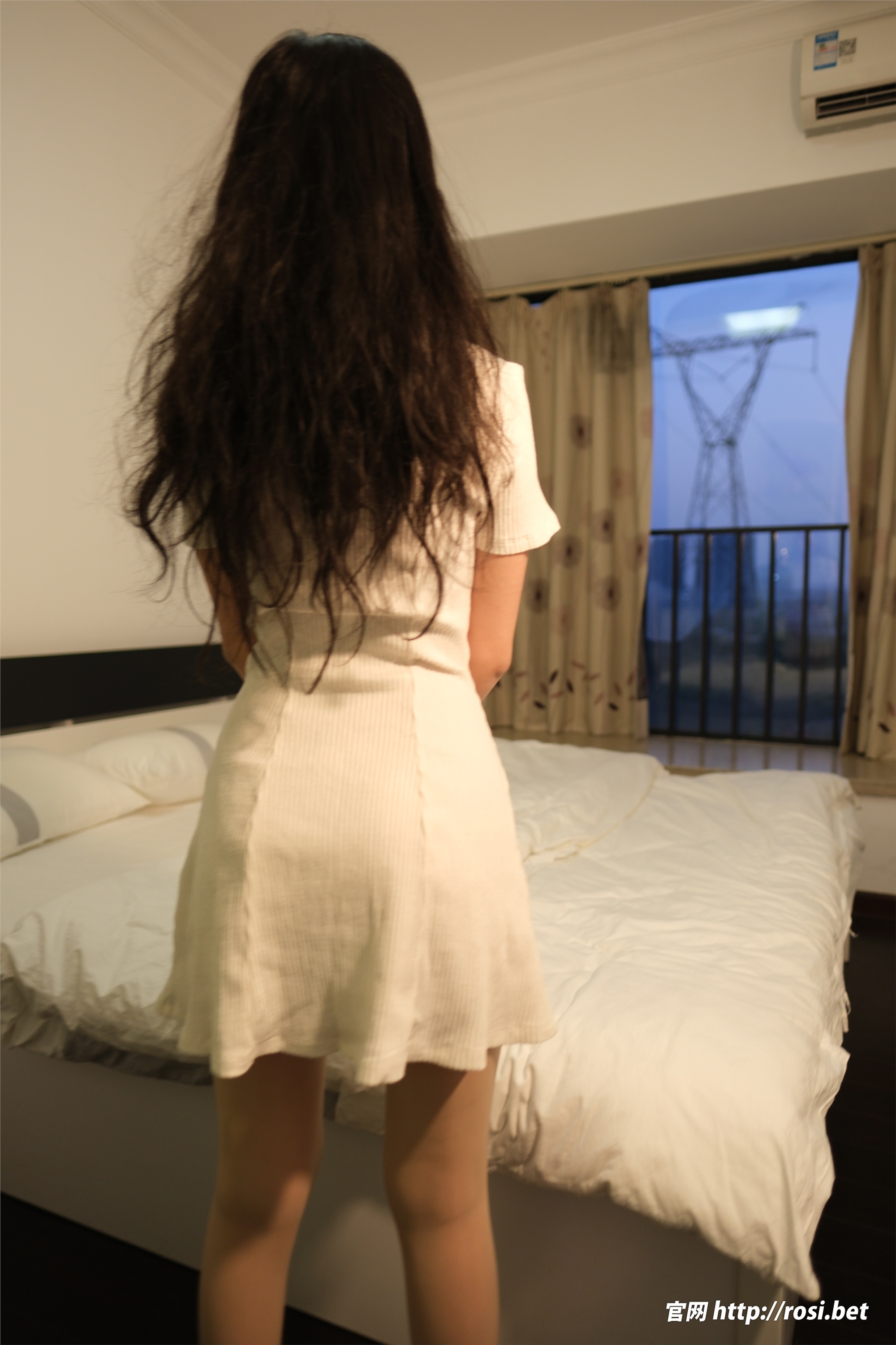 ROSI写真 2025.12.14 NO.5123